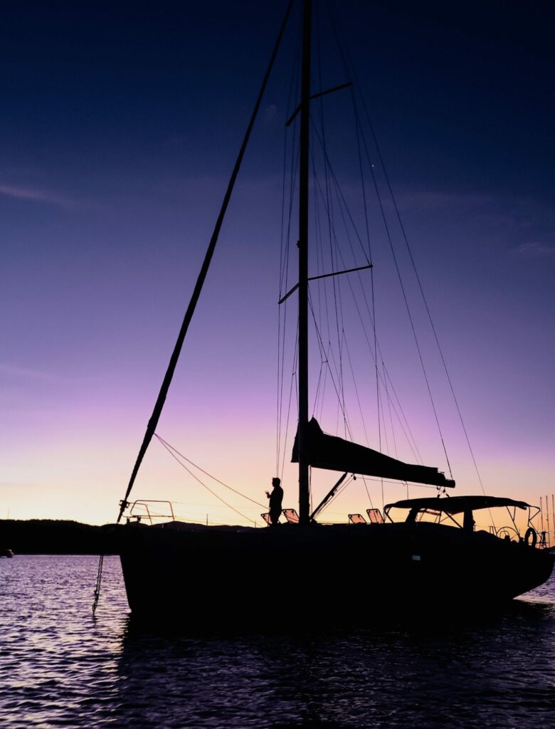 Elke avond prachtige zonsondergang op de boot