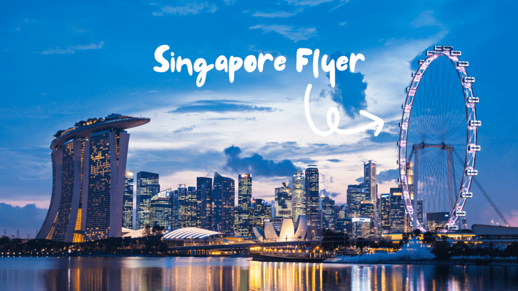 Singapore Skyline met de Singapore Flyer